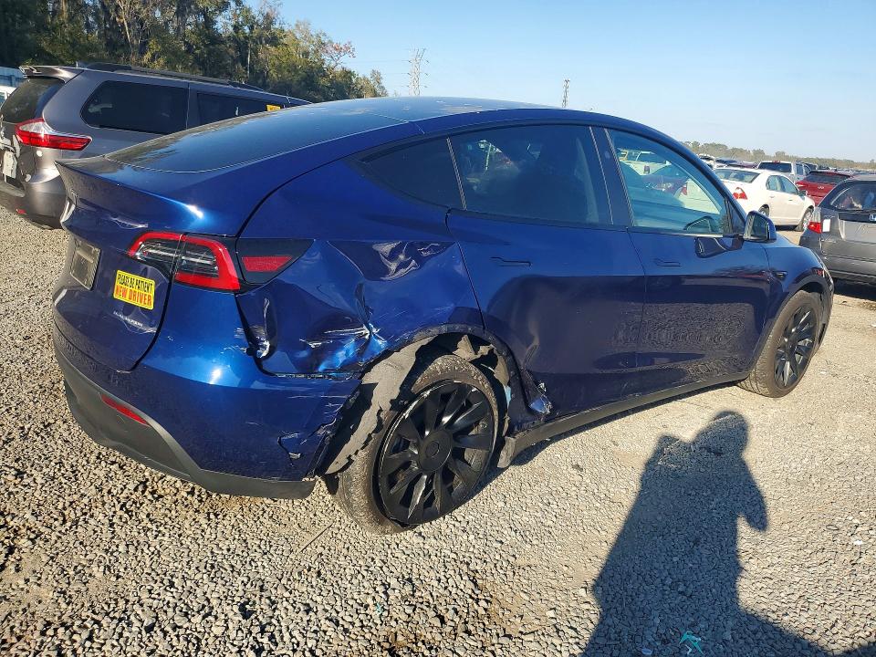 77592895 :رقم المزاد ، 7SAYGDEE6PF872238 vin ، 2023 Tesla Model Y مزاد بيع