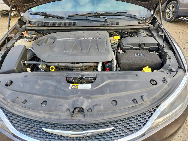 78520895 :رقم المزاد ، 1C3CCCEG7FN512740 vin ، 2015 Chrysler 200 مزاد بيع