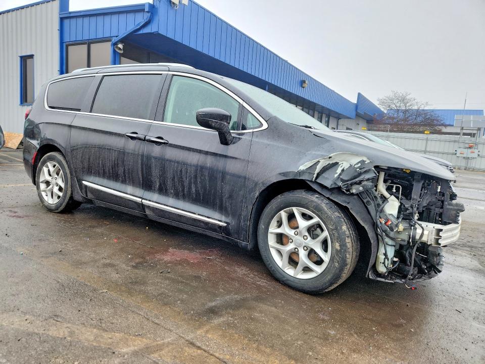 78119705 :رقم المزاد ، 2C4RC1EG9KR569335 vin ، 2019 Chrysler Pacifica مزاد بيع
