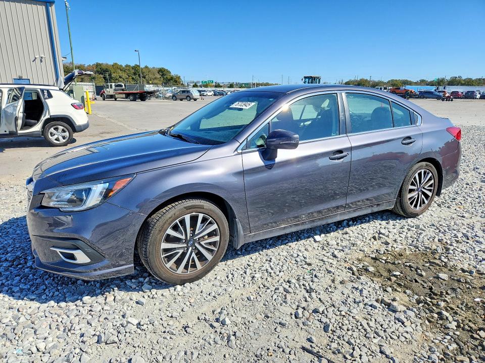 Продаж на аукціоні авто 2018 Subaru Legacy, vin: 4S3BNAF65J3011877, номер лоту: 76703945