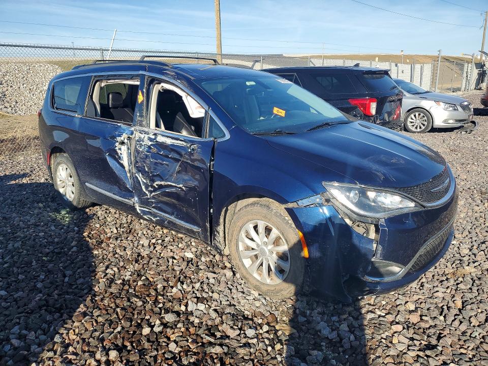 Продаж на аукціоні авто 2017 Chrysler Pacifica, vin: 2C4RC1BG5HR527242, номер лоту: 78916145