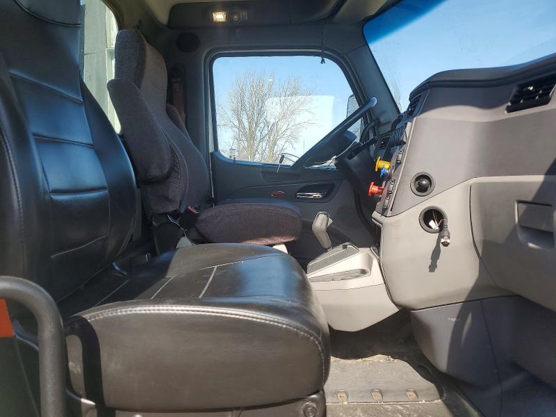 Auction sale of the 2018 Peterbilt 579, vin: 1XPBA48X7JD429062, lot number: 77517665