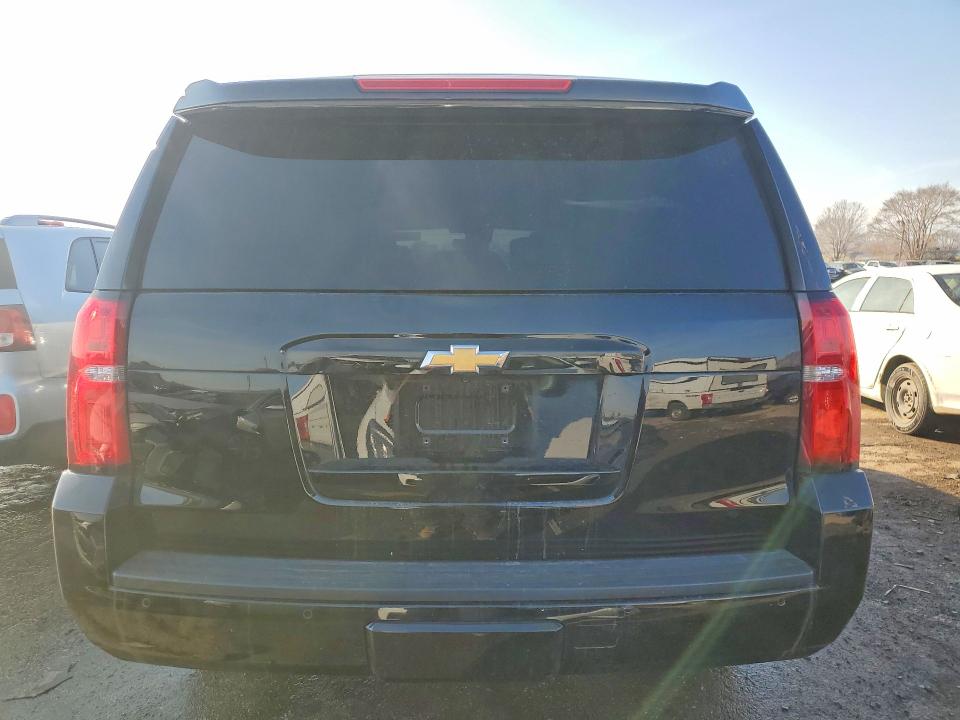 Aukcja sprzedaży 2017 Chevrolet Suburban, vin: 1GNSKHKC8HR390238, numer aukcji: 75255135
