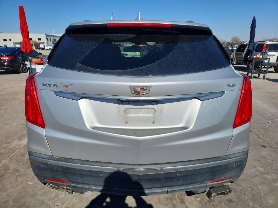 74235765 :رقم المزاد ، 1GYKNBRSXHZ295815 vin ، 2017 Cadillac Xt5 مزاد بيع