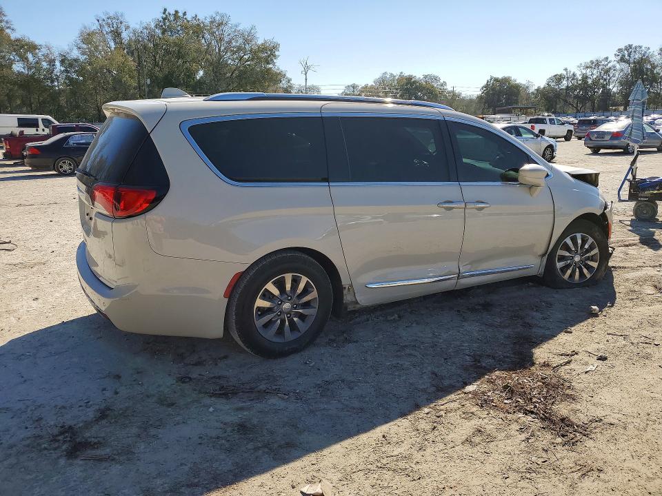 Продаж на аукціоні авто 2019 Chrysler Pacifica, vin: 2C4RC1EG3KR615774, номер лоту: 76462705
