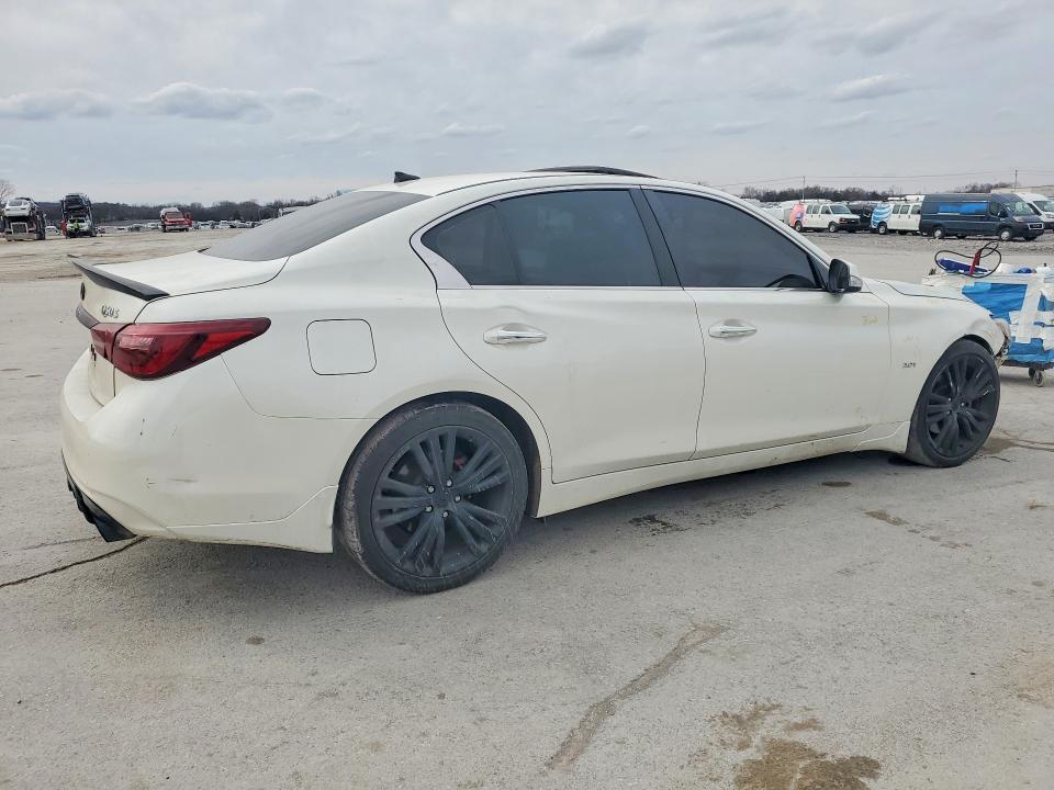 77925585 :رقم المزاد ، JN1EV7AR1JM437354 vin ، 2018 Infiniti Q50 مزاد بيع