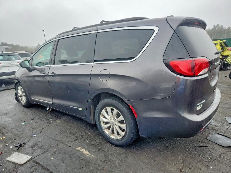 Продажа на аукционе авто 2017 Chrysler Pacifica, vin: 2C4RC1BG4HR745463, номер лота: 77733525