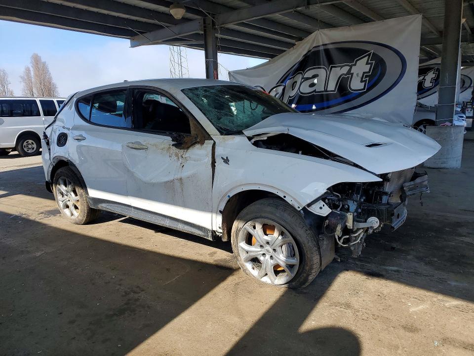 2024 Dodge Hornet მანქანა იყიდება აუქციონზე, vin: ZACPDFCW6R3A30754, აუქციონის ნომერი: 79196465