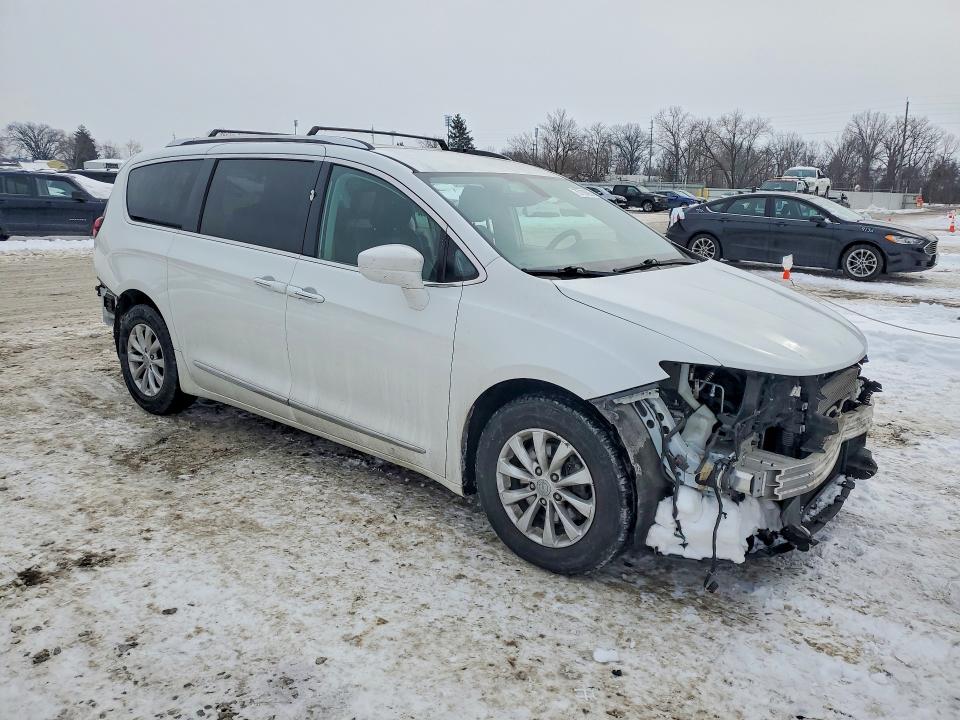 2019 Chrysler Pacifica მანქანა იყიდება აუქციონზე, vin: 2C4RC1BG9KR673179, აუქციონის ნომერი: 75729995