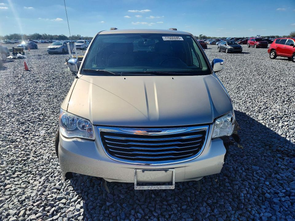77555595 :رقم المزاد ، 2C4RC1CG0GR190735 vin ، 2016 Chrysler Town & Country مزاد بيع