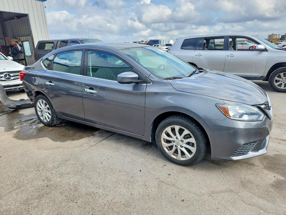 77761355 :رقم المزاد ، 3N1AB7AP8JL638135 vin ، 2018 Nissan Sentra مزاد بيع