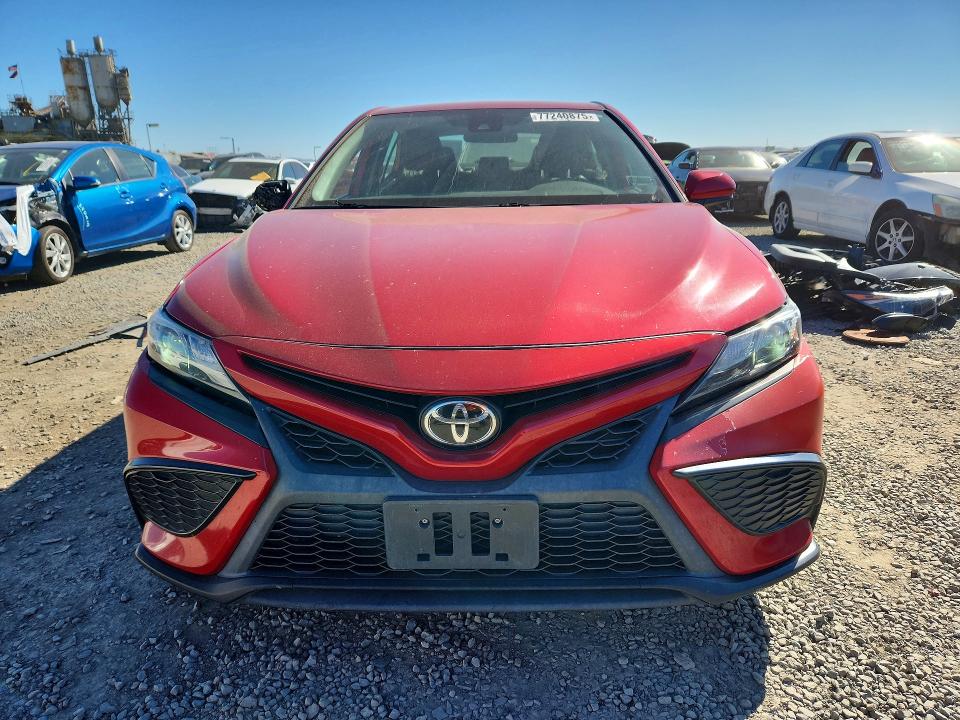 2021 Toyota Camry მანქანა იყიდება აუქციონზე, vin: 4T1G11AK5MU408814, აუქციონის ნომერი: 77240875