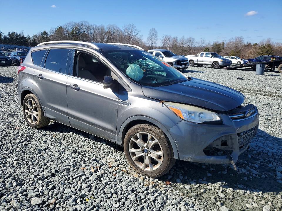 2014 Ford Escape მანქანა იყიდება აუქციონზე, vin: 1FMCU9J98EUC16144, აუქციონის ნომერი: 77588135