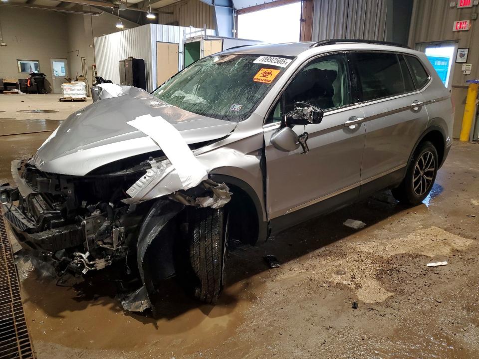 78992505 :رقم المزاد ، 3VV2B7AX0MM118691 vin ، 2021 Volkswagen Tiguan مزاد بيع
