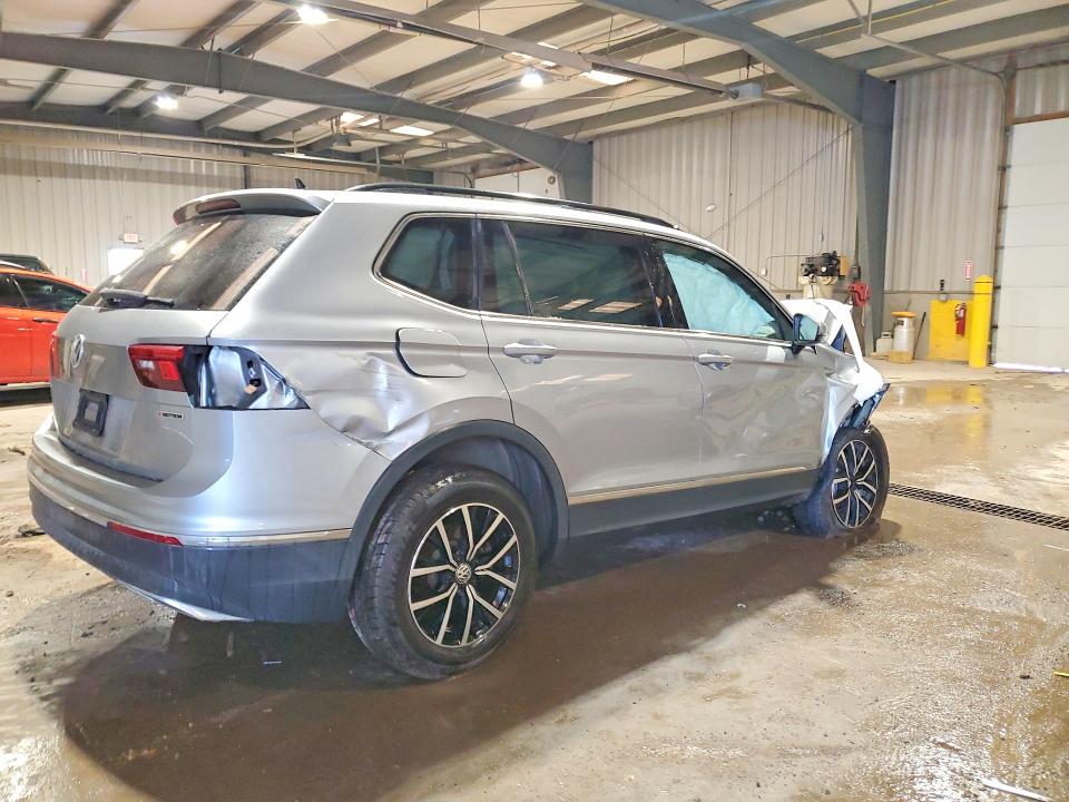 78992505 :رقم المزاد ، 3VV2B7AX0MM118691 vin ، 2021 Volkswagen Tiguan مزاد بيع