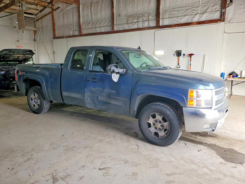 Продажа на аукционе авто 2013 Chevrolet Silverado, vin: 1GCRKSE7XDZ380095, номер лота: 77972735