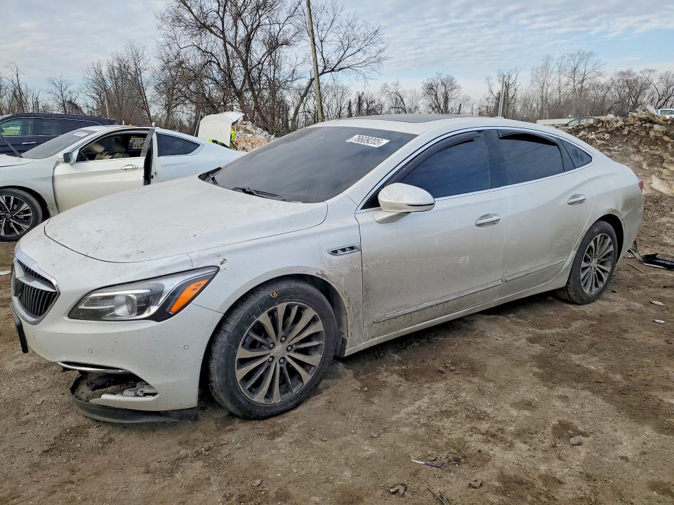 76609205 :رقم المزاد ، 1G4ZS5SS5JU106754 vin ، 2018 Buick Lacrosse مزاد بيع