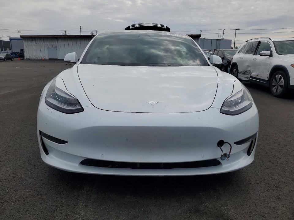 78474595 :رقم المزاد ، 5YJ3E1EB8KF393748 vin ، 2019 Tesla Model 3 مزاد بيع
