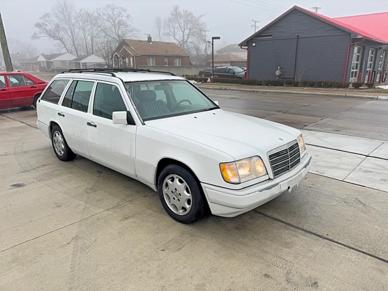78344575 :رقم المزاد ، WDBEA92E2SF296279 vin ، 1995 Mercedes-benz E 320 مزاد بيع