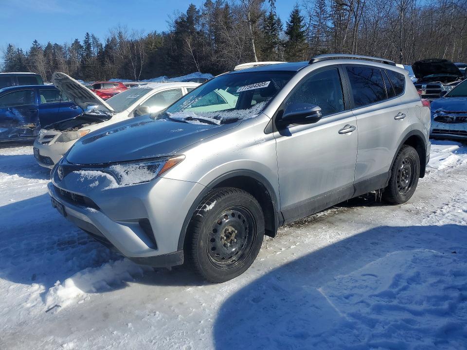 Продажа на аукционе авто 2018 Toyota Rav4, vin: 2T3ZFREV5JW494996, номер лота: 77504505