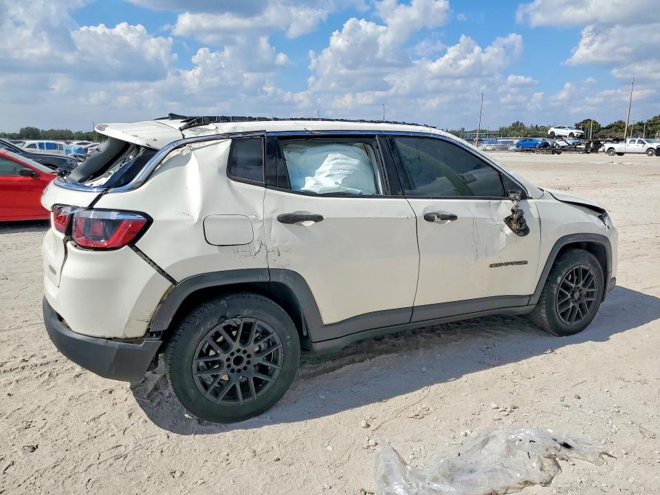 77075455 :رقم المزاد ، 3C4NJCBB0KT637270 vin ، 2019 Jeep Compass مزاد بيع