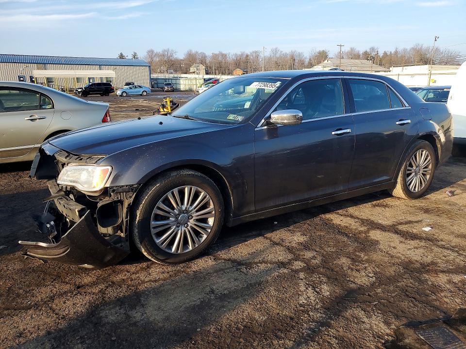 2013 Chrysler 300c მანქანა იყიდება აუქციონზე, vin: 2C3CCAKTXDH665544, აუქციონის ნომერი: 77298395