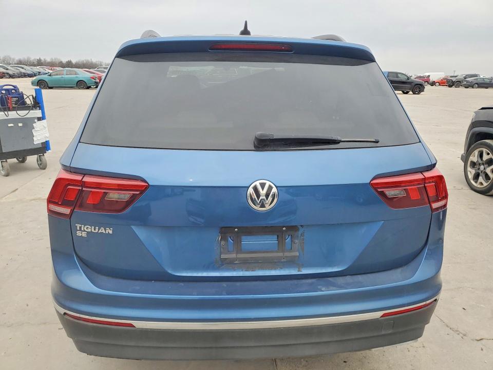 Продажа на аукционе авто 2020 Volkswagen Tiguan, vin: 3VV3B7AX3LM094633, номер лота: 76599755