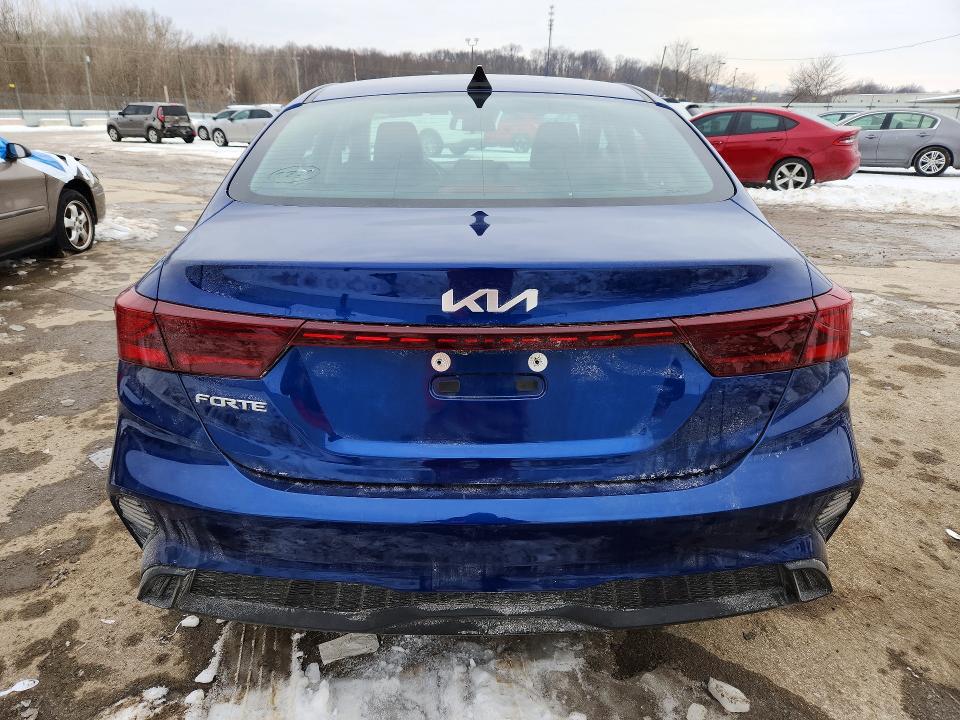 2023 Kia Forte მანქანა იყიდება აუქციონზე, vin: 3KPF24AD5PE572115, აუქციონის ნომერი: 75820815