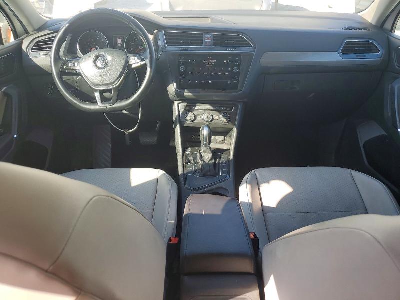 76216455 :رقم المزاد ، 3VV3B7AXXJM026682 vin ، 2018 Volkswagen Tiguan مزاد بيع