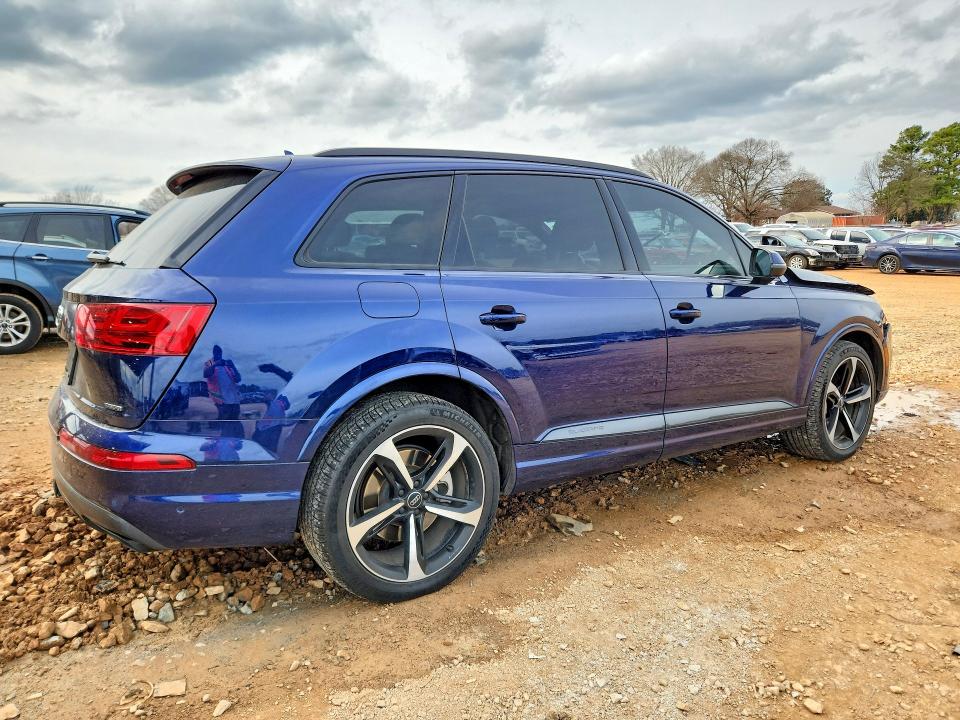 77915545 :رقم المزاد ، WA1VAAF73KD043959 vin ، 2019 Audi Q7 مزاد بيع