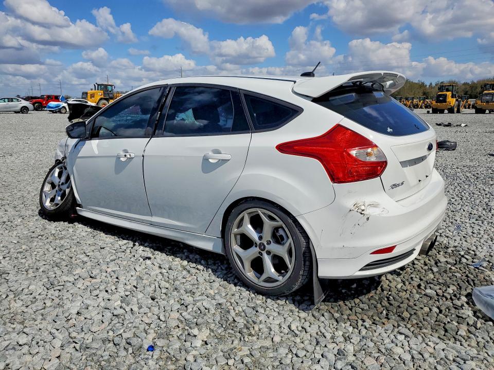 Продажа на аукционе авто 2013 Ford Focus, vin: 1FADP3L97DL181553, номер лота: 77887615