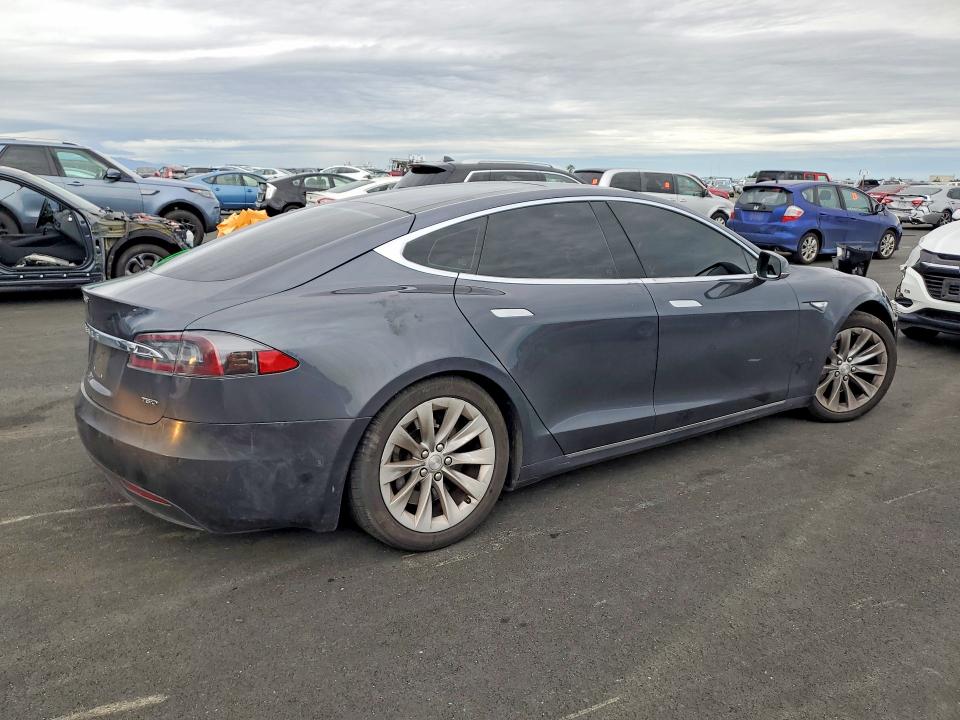 Продаж на аукціоні авто 2016 Tesla Model S, vin: 5YJSA1E24GF157256, номер лоту: 78339135