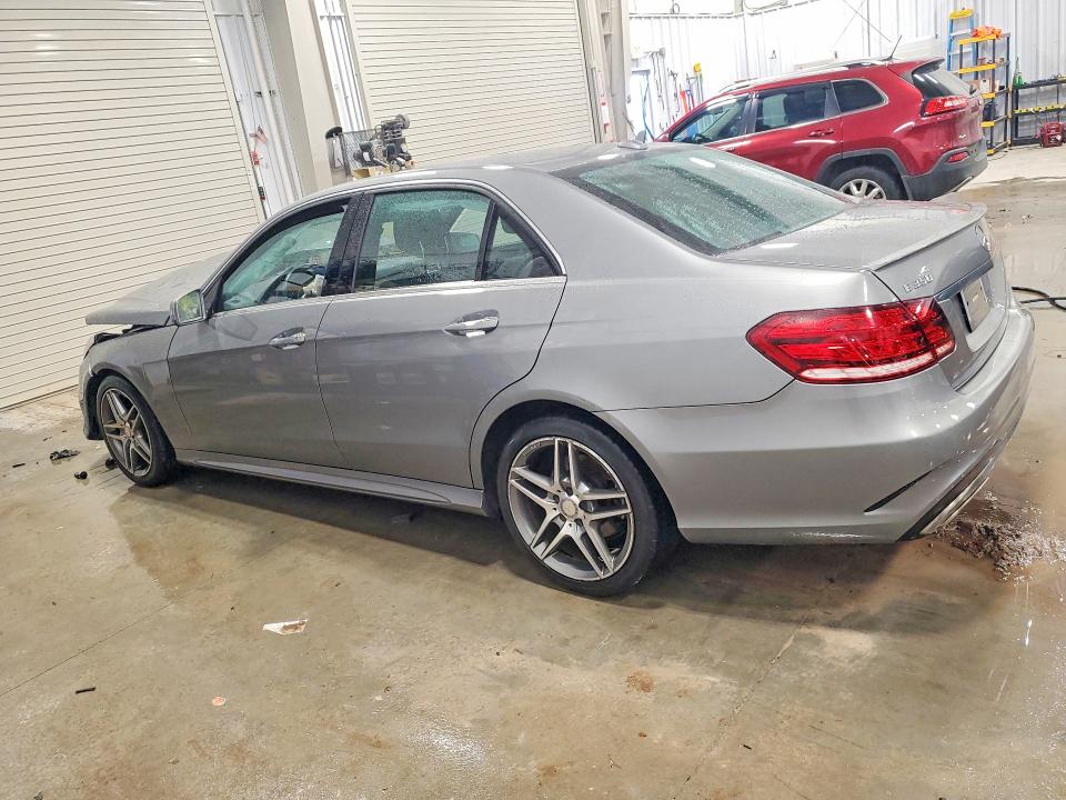 76711805 :رقم المزاد ، WDDHF8JB0FB144313 vin ، 2015 Mercedes-benz E مزاد بيع