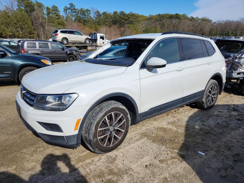 Продажа на аукционе авто 2019 Volkswagen Tiguan, vin: 3VV2B7AX3KM092097, номер лота: 77930505