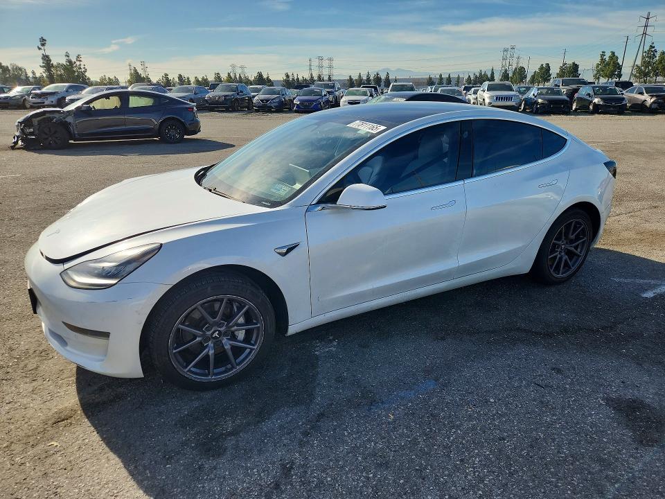 77811165 :رقم المزاد ، 5YJ3E1EA0LF741034 vin ، 2020 Tesla Model 3 مزاد بيع