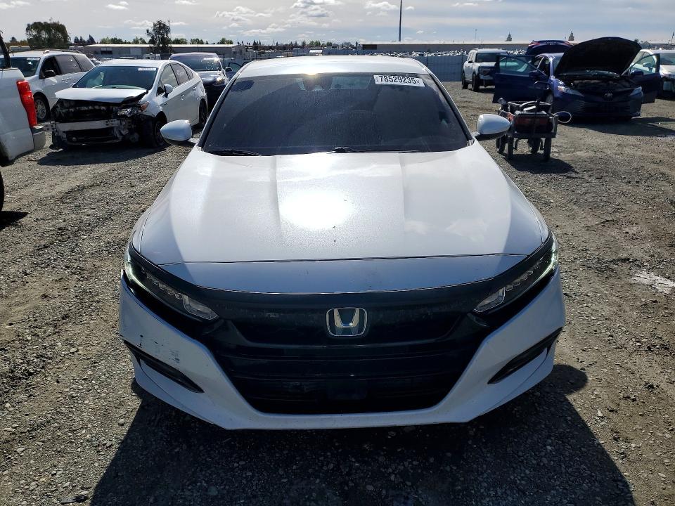 2018 Honda Accord მანქანა იყიდება აუქციონზე, vin: 1HGCV1F34JA221328, აუქციონის ნომერი: 78529235