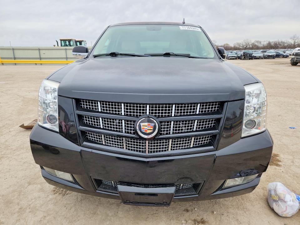 2014 Cadillac Escalade მანქანა იყიდება აუქციონზე, vin: 1GYS3CEFXER243102, აუქციონის ნომერი: 77184505