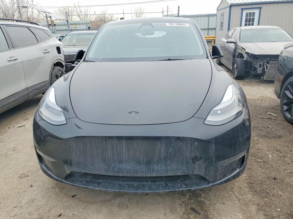 Продажа на аукционе авто 2023 Tesla Model Y, vin: 7SAYGDEF6PF961915, номер лота: 76116895
