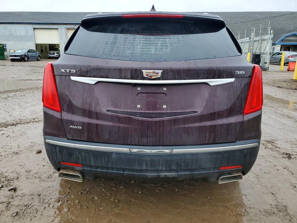 78052015 :رقم المزاد ، 1GYKNDRS0HZ318840 vin ، 2017 Cadillac Xt5 مزاد بيع