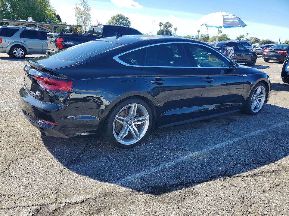 Продажа на аукционе авто 2018 Audi A5, vin: WAUENCF55JA085020, номер лота: 78144155