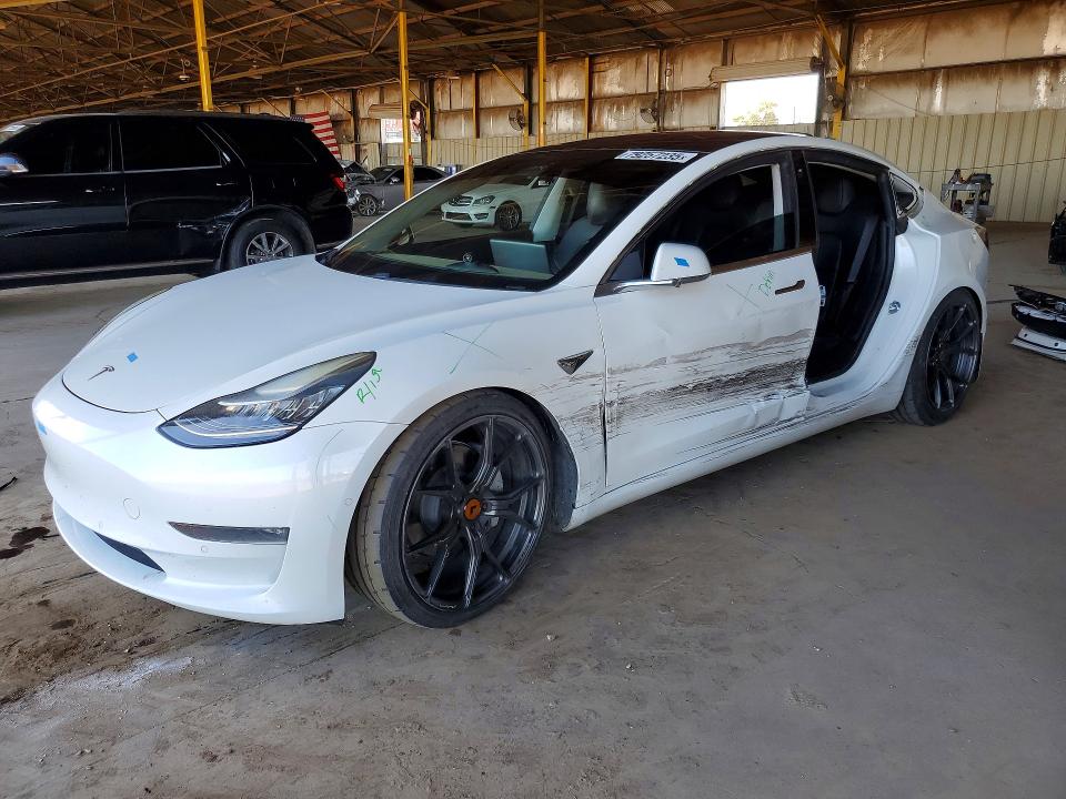 Продаж на аукціоні авто 2018 Tesla Model 3, vin: 5YJ3E1EA0JF003814, номер лоту: 79257235