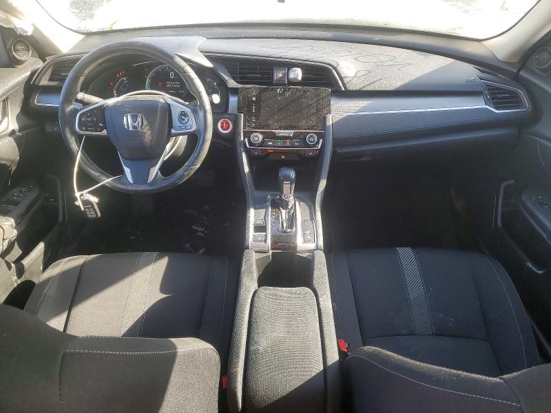 77573855 :رقم المزاد ، 2HGFC2F60JH015671 vin ، 2018 Honda Civic مزاد بيع
