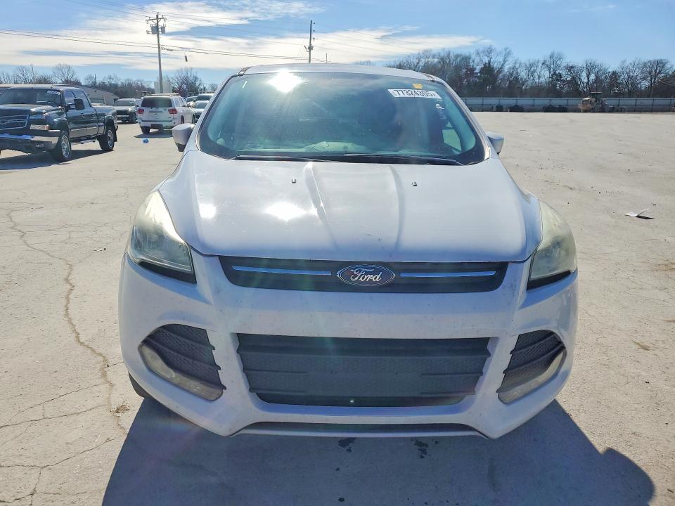 77324305 :رقم المزاد ، 1FMCU9G92GUC13931 vin ، 2016 Ford Escape مزاد بيع