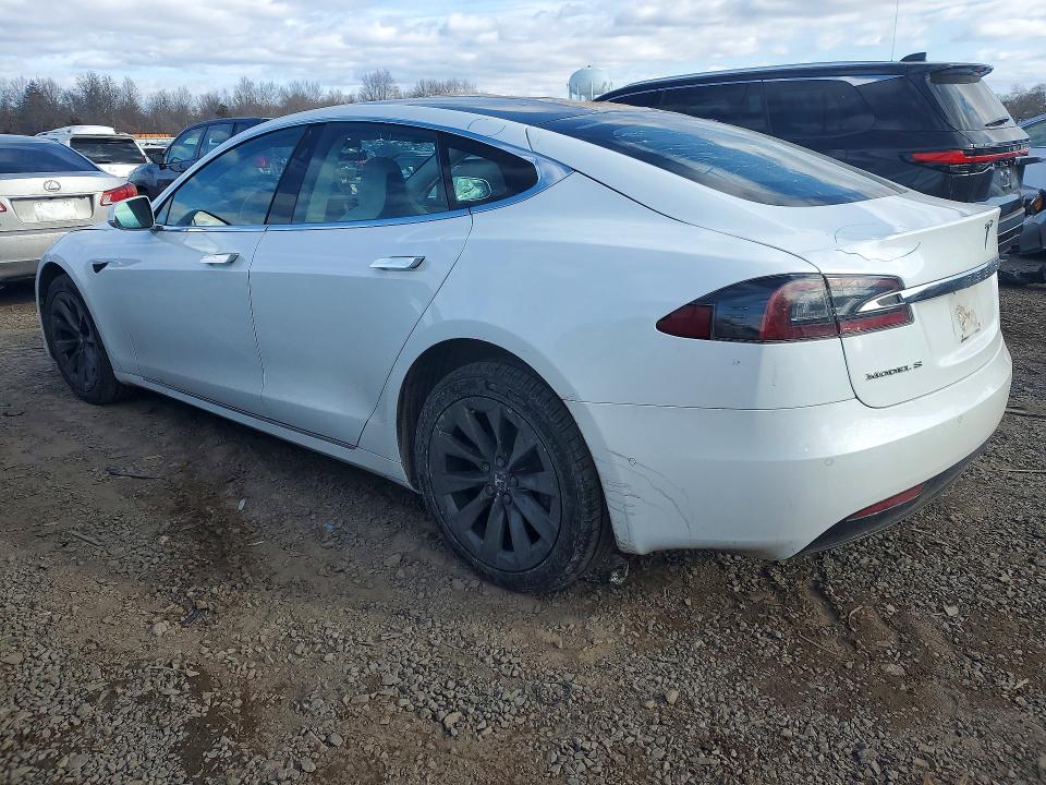 Продаж на аукціоні авто 2018 Tesla Model S, vin: 5YJSA1E21JF284778, номер лоту: 76368185