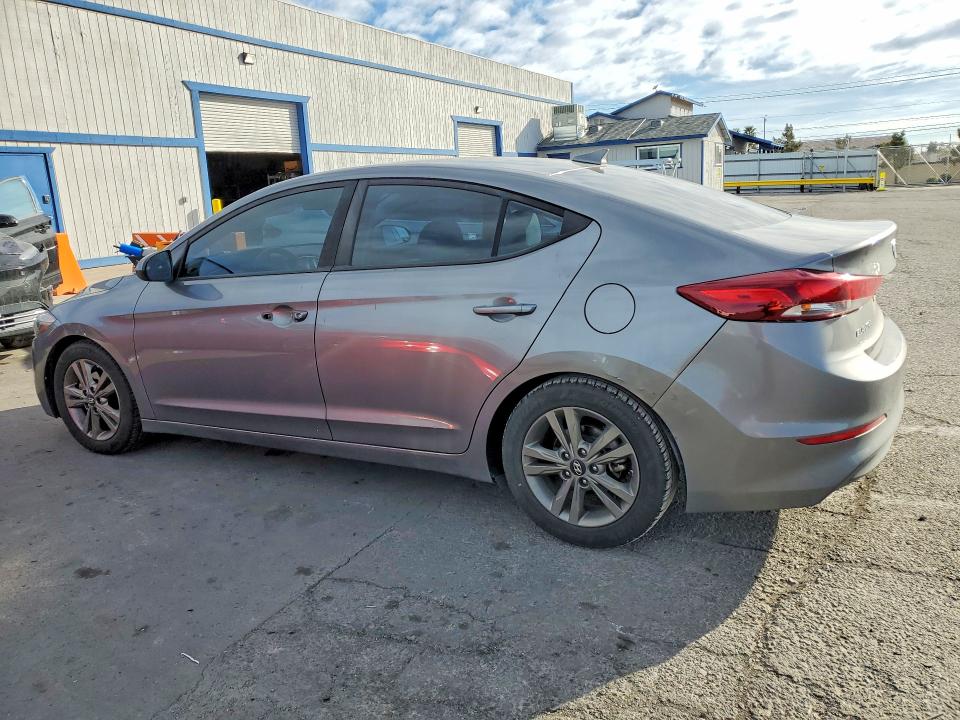 78496675 :رقم المزاد ، 5NPD84LFXJH328600 vin ، 2018 Hyundai Elantra مزاد بيع