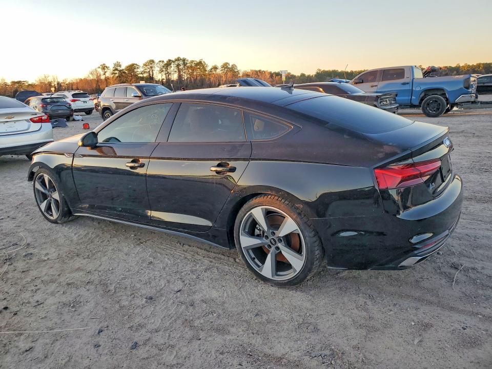 Aukcja sprzedaży 2021 Audi A5 Premium, vin: WAUFACF55MA052569, numer aukcji: 76605695