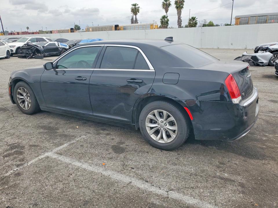 2015 Chrysler 300 მანქანა იყიდება აუქციონზე, vin: 2C3CCAAG8FH864342, აუქციონის ნომერი: 76490955