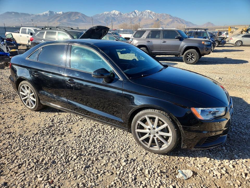 Продажа на аукционе авто 2016 Audi A3, vin: WAUB8GFFXG1064540, номер лота: 76385975