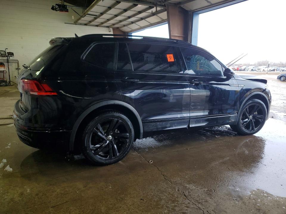 Продажа на аукционе авто 2023 Volkswagen Tiguan, vin: 3VVCB7AX0PM128033, номер лота: 75979175