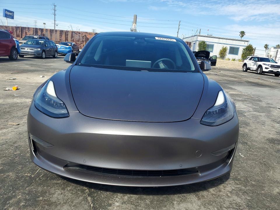 78329935 :رقم المزاد ، 5YJ3E1EB0MF001719 vin ، 2021 Tesla Model 3 مزاد بيع